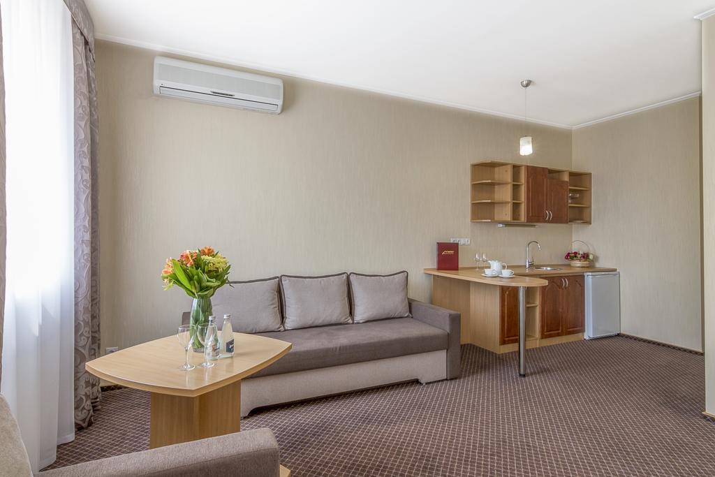 Mariot Medical Center Hotel Truskavets Bagian luar foto