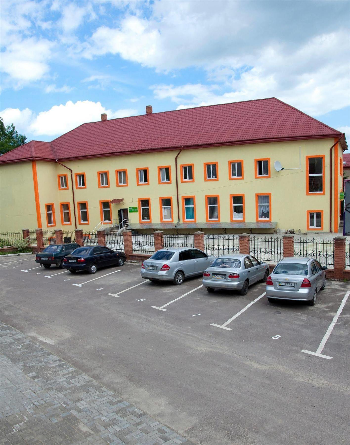 Mariot Medical Center Hotel Truskavets Bagian luar foto
